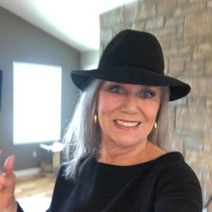 Meet your Posher, Lisa